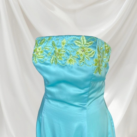 JOVANI | Blue Prom Dress - Picture 2 of 8